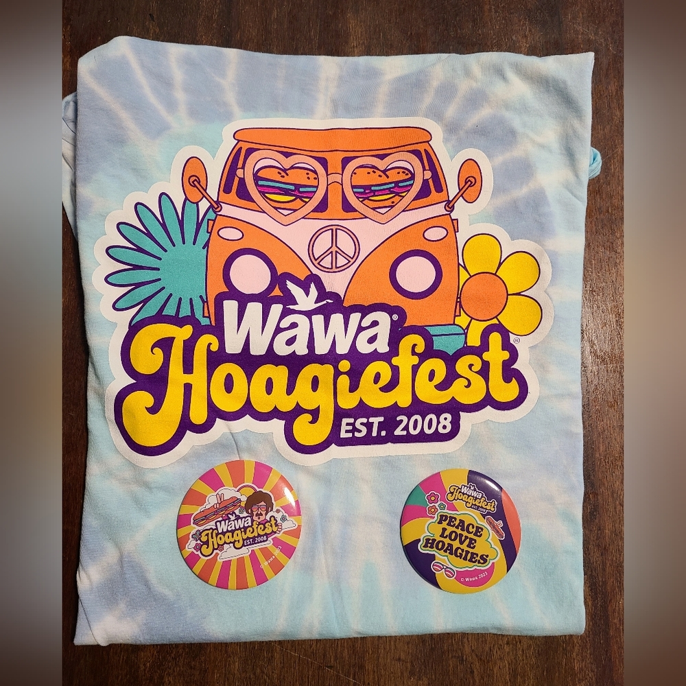 Wawa Hoagiefest 2023 T-shirt and Button Pin set